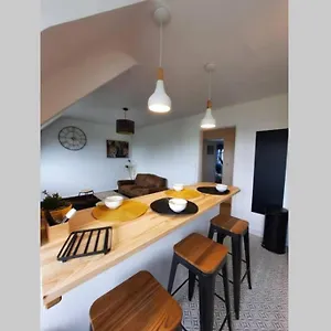  Appartement Bel Idéalement Situé&petite Vue Mer France